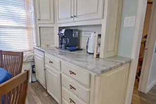 1613 St James Dr, Carrollton, TX 75007 - Photo 10