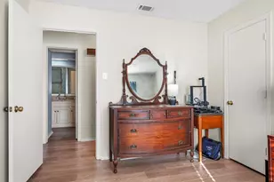 1613 St James Dr, Carrollton, TX 75007 - Photo 16