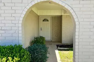 703 Redbud Dr, Forney, TX 75126 - Photo 2