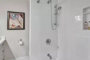 9964 Mixon Dr, Dallas, TX 75220 - Photo 22