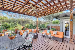 9964 Mixon Dr, Dallas, TX 75220 - Photo 24