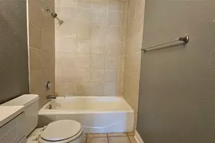 2620 N Elm St, Denton, TX 76201 - Photo 24