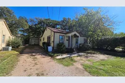 2620 N Elm Street, Denton, TX 76201 - Photo 2