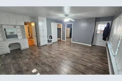 2620 N Elm Street, Denton, TX 76201 - Photo 16