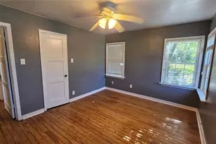 2620 N Elm St, Denton, TX 76201 - Photo 26