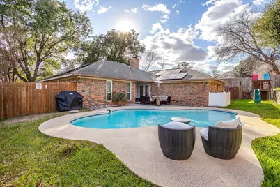 1906 Ola Lane, Grand Prairie, TX 75050 - Photo 30