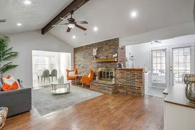 1906 Ola Lane, Grand Prairie, TX 75050 - Photo 16