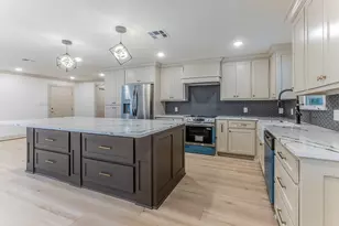 804 N 43rd St, Waco, TX 76710 - Photo 8