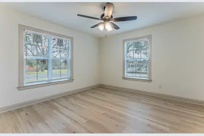 804 N 43rd Street, Waco, TX 76710 - Photo 12