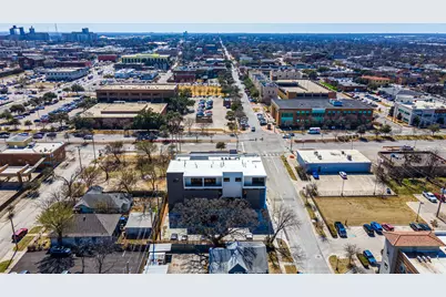 1023 Lipscomb Street #302, Fort Worth, TX 76104 - Photo 2