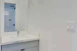 1023 Lipscomb St, Fort Worth, TX 76104 - Photo 12