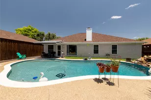 874 Havenbrook Dr, Arlington, TX 76001 - Photo 2