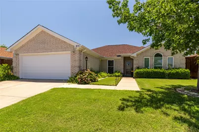 874 Havenbrook Drive, Arlington, TX 76001 - Photo 1