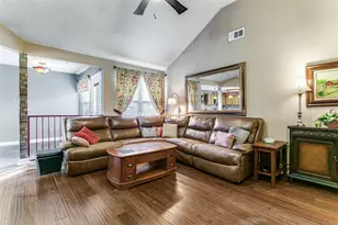 624 Coats St, Coppell, TX 75019 - Photo 4