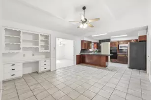 1809 Toplea Dr, Euless, TX 76040 - Photo 12