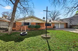 1809 Toplea Dr, Euless, TX 76040 - Photo 4