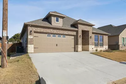 5627 Barkridge Drive, Granbury, TX 76048 - Photo 2