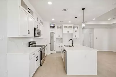 5627 Barkridge Drive, Granbury, TX 76048 - Photo 12