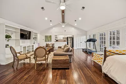 9809 Church Circle, Dallas, TX 75238 - Photo 32