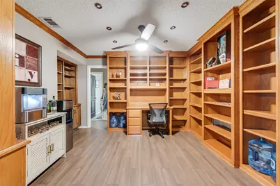 4505 Huntwick Boulevard, Arlington, TX 76016 - Photo 6