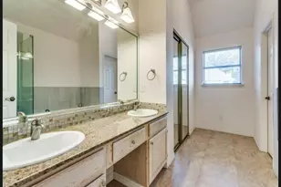 17719 Sunmeadow Dr, Dallas, TX 75252 - Photo 16