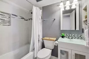 2213 Woodcreek, Carrollton, TX 75006 - Photo 10