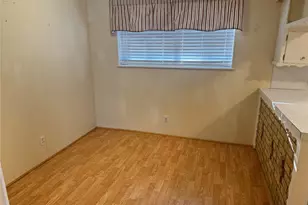 712 S Spears St, Alvarado, TX 76009 - Photo 6