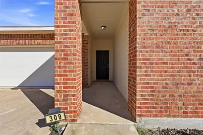 309 Gypsum Lane, Glenn Heights, TX 75154 - Photo 4