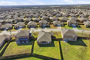 309 Gypsum Ln, Glenn Heights, TX 75154 - Photo 34