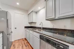 1809 E Grauwyler Rd, Irving, TX 75061 - Photo 4