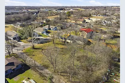 802 Chase Avenue, Cleburne, TX 76031 - Photo 8