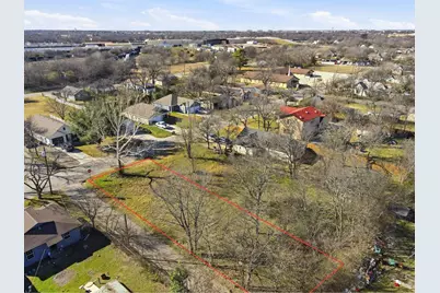 802 Chase Avenue, Cleburne, TX 76031 - Photo 4