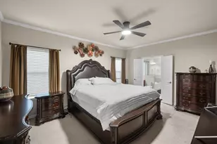 305 Village Dr, Red Oak, TX 75154 - Photo 6