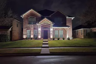 305 Village Dr, Red Oak, TX 75154 - Photo 2