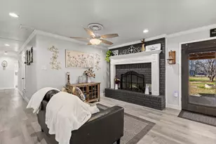 210 S Booth St, Mart, TX 76664 - Photo 8