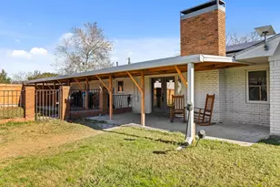 210 S Booth St, Mart, TX 76664 - Photo 32