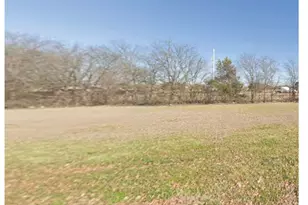 1331 N Houston School Rd, Lancaster, TX 75146 - Photo 1