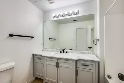 3023 San Martin Drive, Arlington, TX 76010 - Photo 22