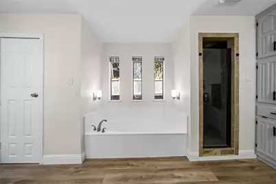 700 Macarthur Court, Irving, TX 75061 - Photo 12