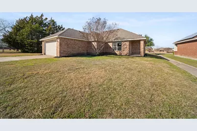 908 W Wintergreen Road, Lancaster, TX 75134 - Photo 38