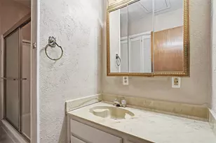 5420 Jane Anne St, Haltom City, TX 76117 - Photo 14