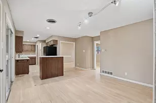 5420 Jane Anne St, Haltom City, TX 76117 - Photo 6