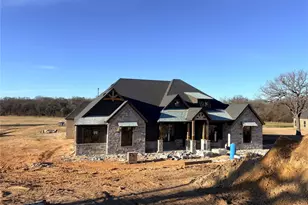 195 RIO RANCHO Dr, Decatur, TX 76234 - Photo 1