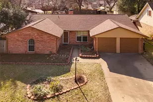 1702 Westover Dr, Arlington, TX 76015 - Photo 2