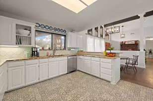 1206 Honeysuckle Dr, Keene, TX 76059 - Photo 14