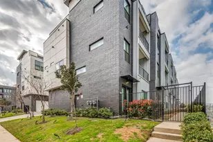 1813 Park Ave, Dallas, TX 75215 - Photo 1