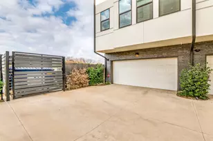 1813 Park Ave, Dallas, TX 75215 - Photo 2