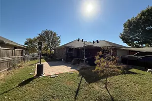 2711 Lucile Herrin, Dallas, TX 75227 - Photo 10