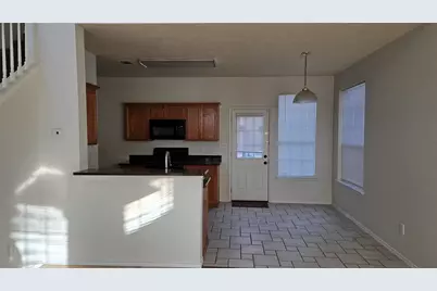 18064 Kelly Blvd, Carrollton, TX 75287 - Photo 4