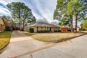 824 Sandpiper Dr, Denton, TX 76205 - Photo 2